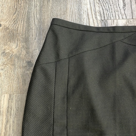 Halogen Women’s Black Pencil Skirt, size 4 - Picture 3 of 12